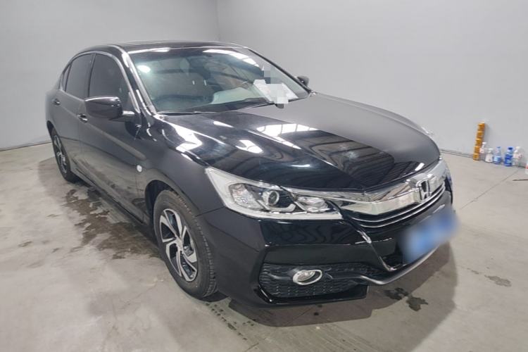 Used Honda Accord 2016 2.0L Comfort Edition Front Right 45 Deg