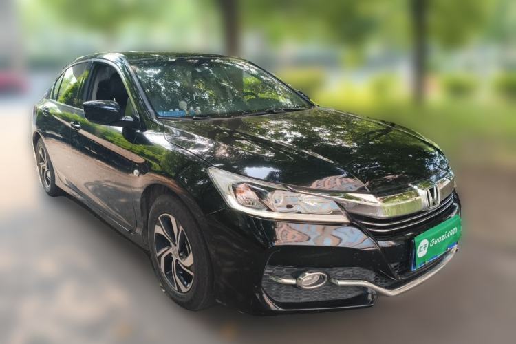 Used Honda Accord 2016 2.0L Elite Edition Front Right 45 Deg