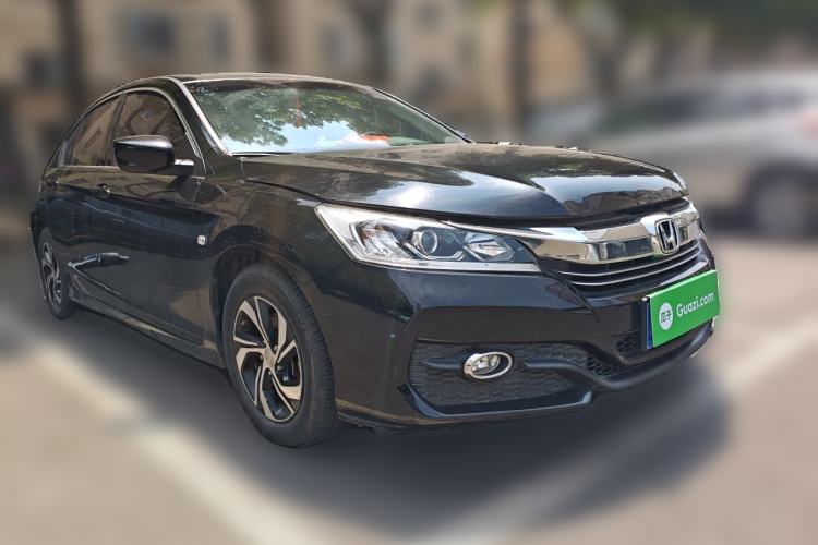 Used Honda Accord 2016 2.0L Comfort Edition Front Right 45 Deg