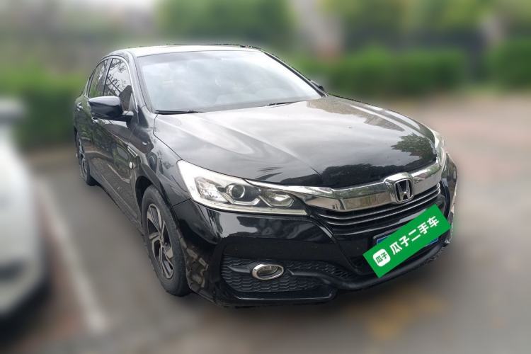 Used Honda Accord 2016 2.0L Comfort Edition Front Right 45 Deg
