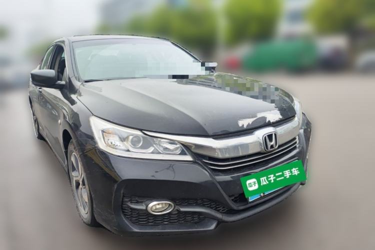 Used Honda Accord 2016 2.0L Comfort Edition Front Right 45 Deg