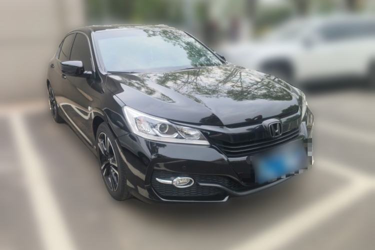 Used Honda Accord 2016 2.0L Elite Edition Front Right 45 Deg