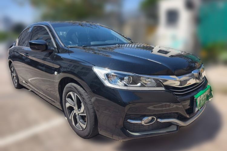 Used Honda Accord 2016 2.0L Elite Edition Front Right 45 Deg