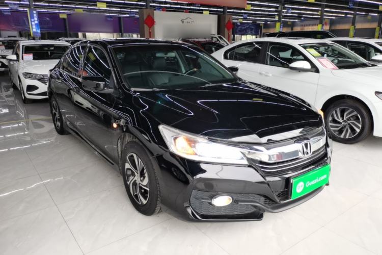 Used Honda Accord 2016 2.0L Comfort Edition Front Right 45 Deg