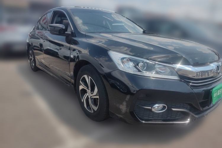 Used Honda Accord 2016 2.0L Comfort Edition Front Right 45 Deg