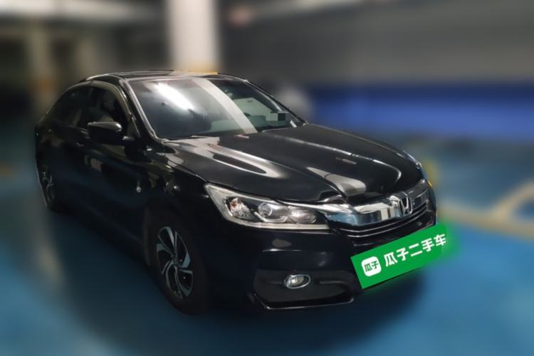 Used Honda Accord 2016 2.0L Comfort Edition Front Right 45 Deg
