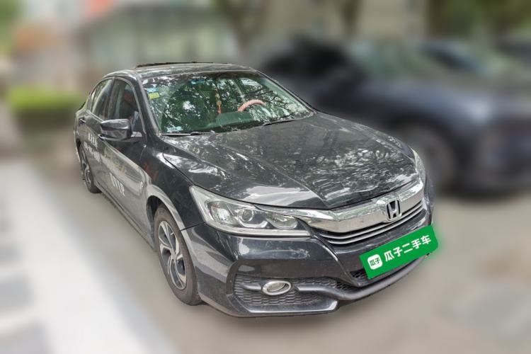 Used Honda Accord 2016 2.0L Comfort Edition Front Right 45 Deg
