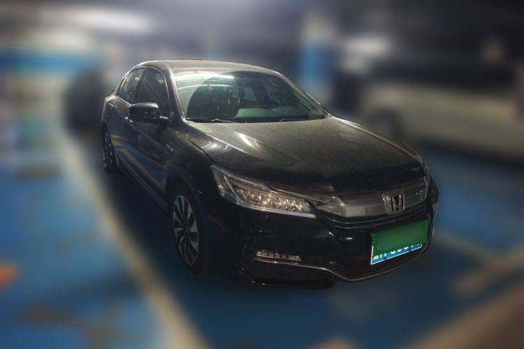 Used Honda Accord 2016 Hybrid 2.0L Sharp Edition Front Right 45 Deg