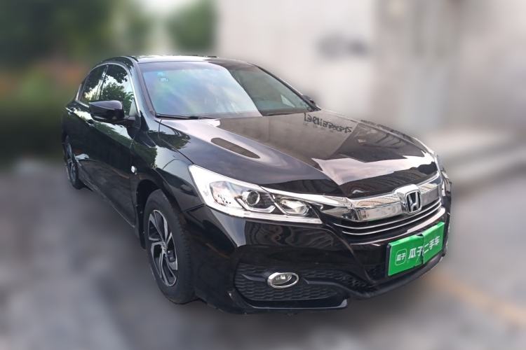 Used Honda Accord 2016 2.0L Comfort Edition Front Right 45 Deg