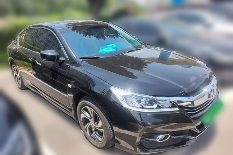 Used Honda Accord 2016 2.0L Comfort Edition Front Right 45 Deg