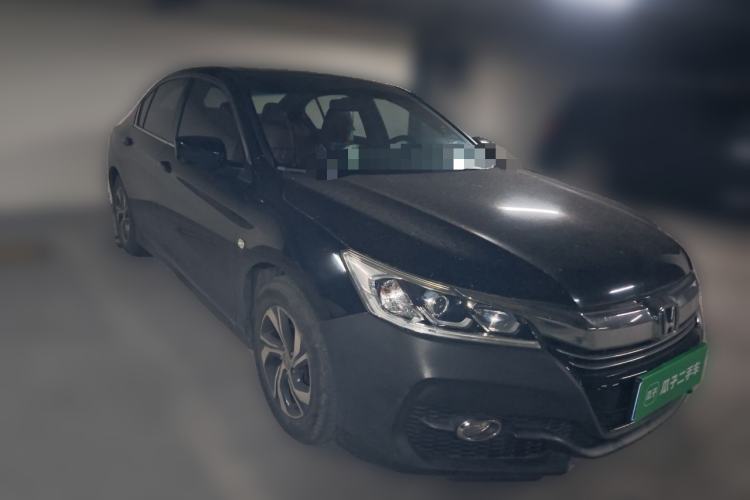 Used Honda Accord 2016 2.0L Comfort Edition Front Right 45 Deg