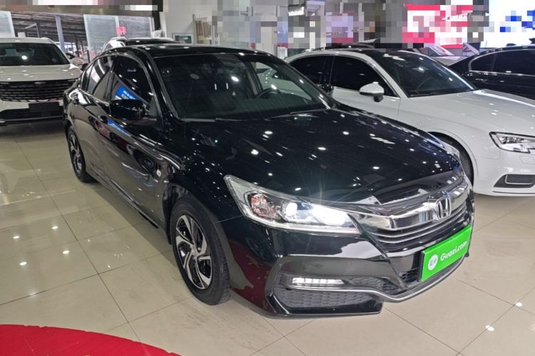 Used Honda Accord 2016 2.0L Comfort Edition Front Right 45 Deg