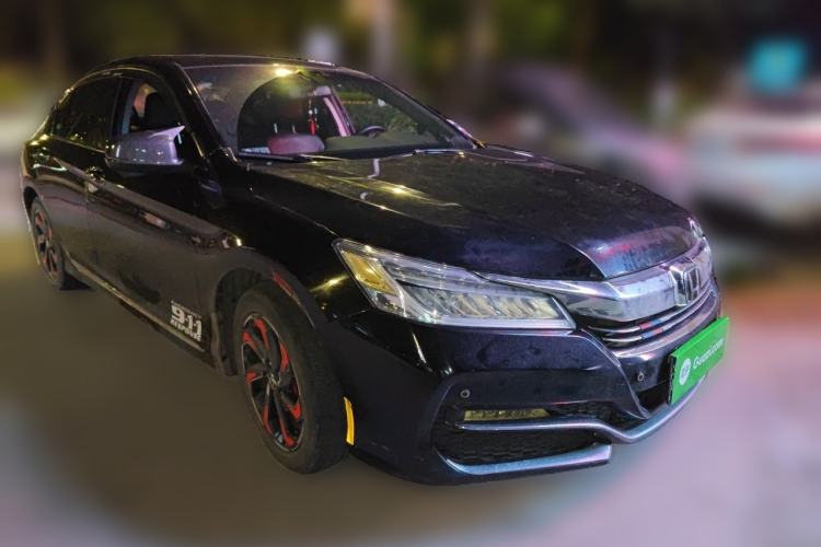 Used Honda Accord 2016 2.4L Luxury Edition Front Right 45 Deg
