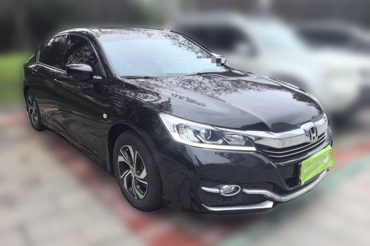Used Honda Accord 2016 2.0L Comfort Edition Front Right 45 Deg
