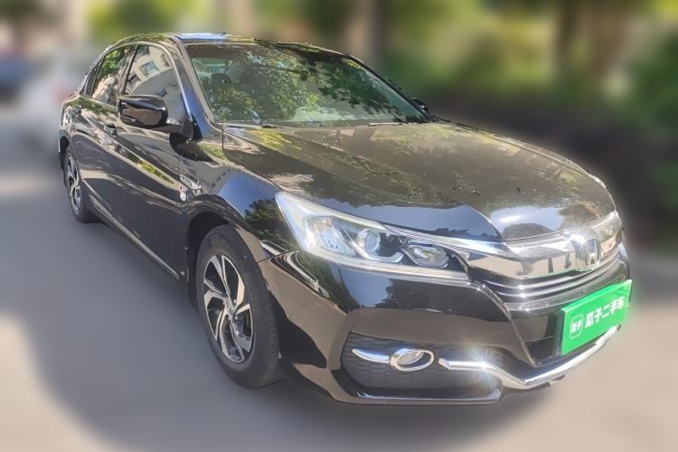 Used Honda Accord 2016 2.0L Comfort Edition Front Right 45 Deg