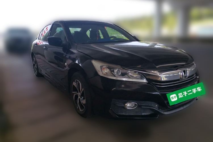 Used Honda Accord 2016 2.0L Elite Edition Front Right 45 Deg