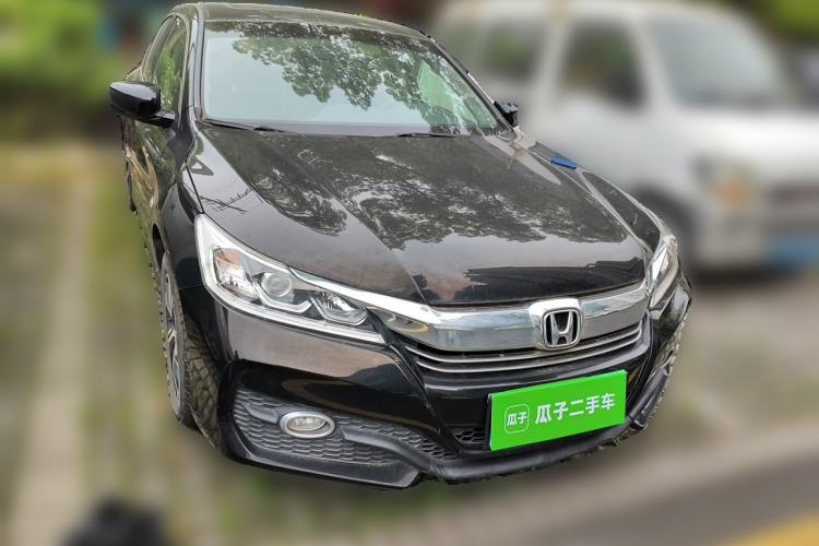 Used Honda Accord 2016 2.0L Comfort Edition Front Right 45 Deg