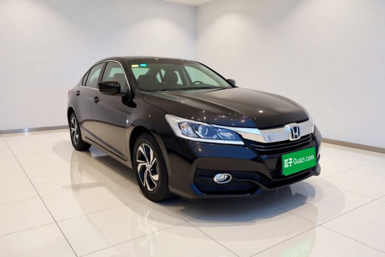 Used Honda Accord 2016 2.0L Elite Edition Front Right 45 Deg