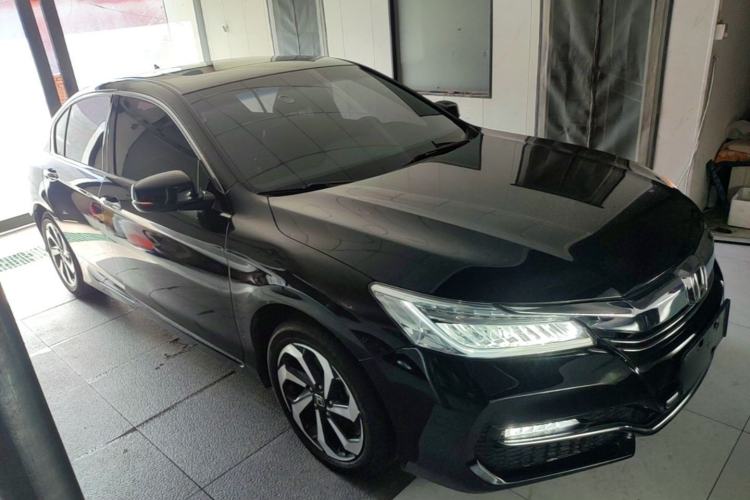 Used Honda Accord 2016 2.4L Comfort Edition Front Right 45 Deg