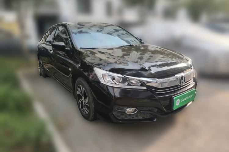 Used Honda Accord 2016 2.0L Comfort Edition Front Right 45 Deg
