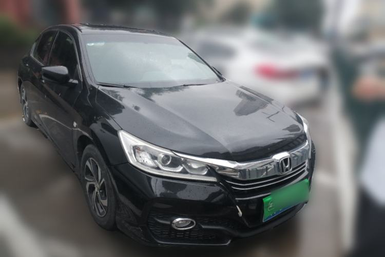 Used Honda Accord 2016 2.0L Comfort Edition Front Right 45 Deg