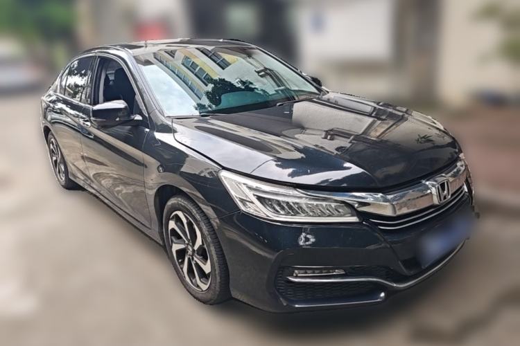 Used Honda Accord 2016 2.4L Luxury Edition Front Right 45 Deg
