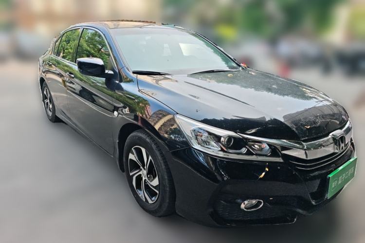 Used Honda Accord 2016 2.0L Comfort Edition Front Right 45 Deg