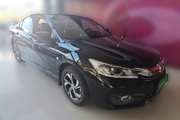 Used Honda Accord 2016 2.0L Comfort Edition Front Right 45 Deg
