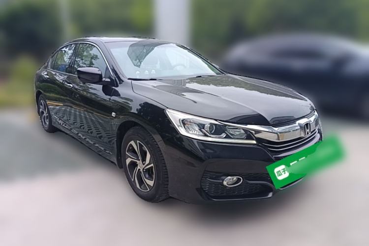 Used Honda Accord 2016 2.0L Elite Edition Front Right 45 Deg