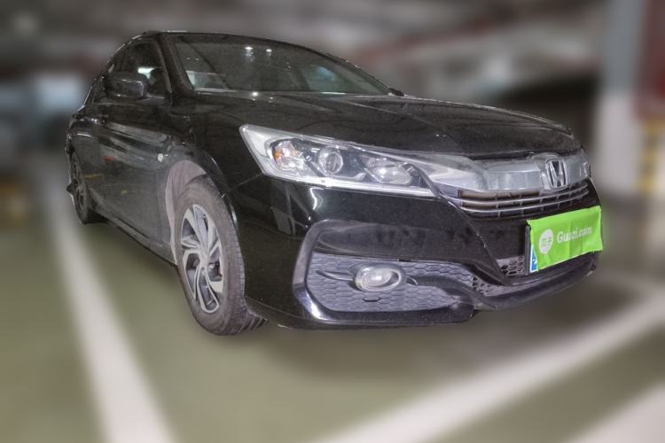 Used Honda Accord 2016 2.0L Elite Edition Front Right 45 Deg