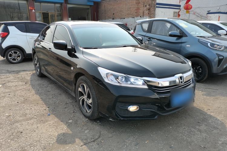 Used Honda Accord 2016 2.0L Elite Edition Front Right 45 Deg