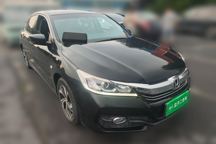 Used Honda Accord 2016 2.0L Comfort Edition Front Right 45 Deg