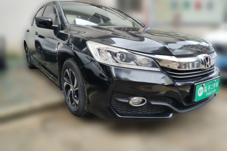 Used Honda Accord 2016 2.0L Elite Edition Front Right 45 Deg