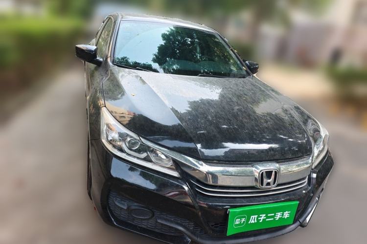 Used Honda Accord 2016 2.0L Comfort Edition Front Right 45 Deg