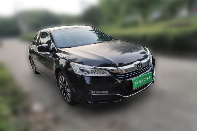 Used Honda Accord 2016 Hybrid 2.0L Sharp Edition Front Right 45 Deg