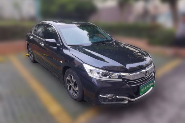 Used Honda Accord 2016 2.0L Comfort Edition Front Right 45 Deg