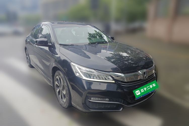 Used Honda Accord 2016 2.4L Comfort Edition Front Right 45 Deg