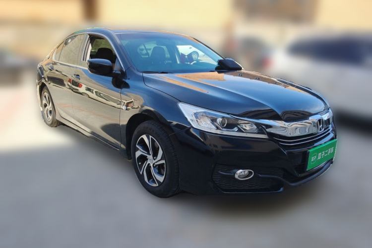 Used Honda Accord 2016 2.0L Elite Edition Front Right 45 Deg