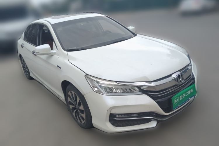 Used Honda Accord 2016 Hybrid 2.0L Sharp Edition Front Right 45 Deg