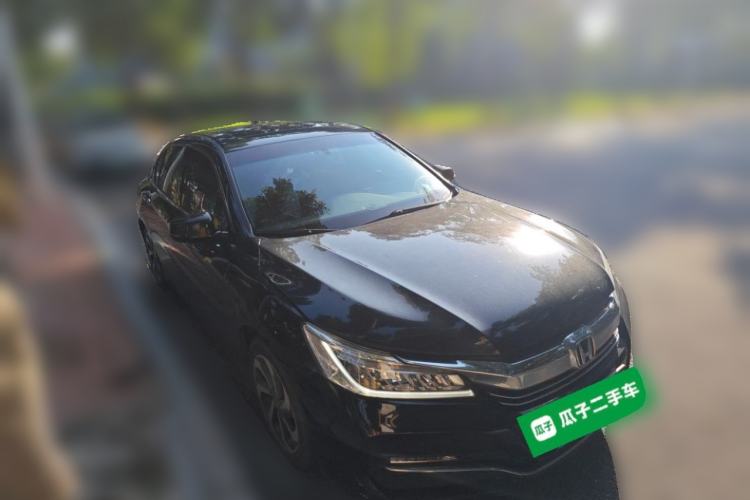 Used Honda Accord 2016 2.4L Comfort Edition Front Right 45 Deg
