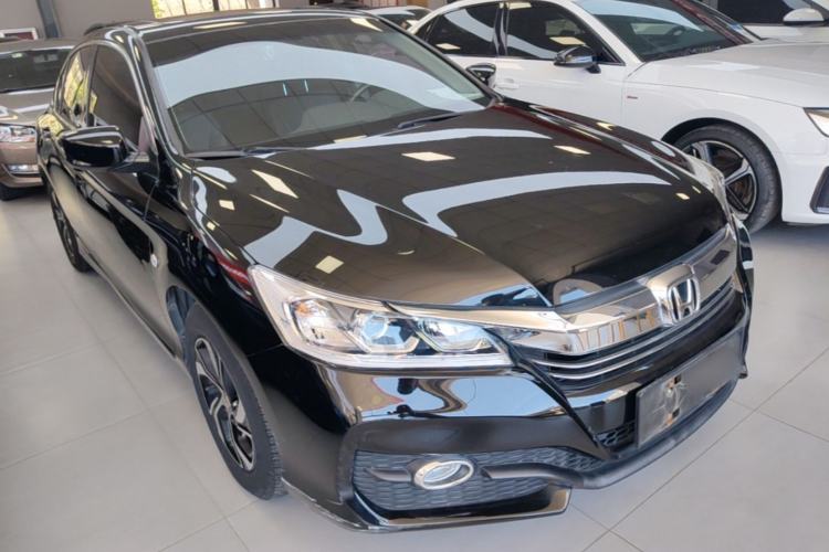 Used Honda Accord 2016 2.0L Elite Edition Front Right 45 Deg