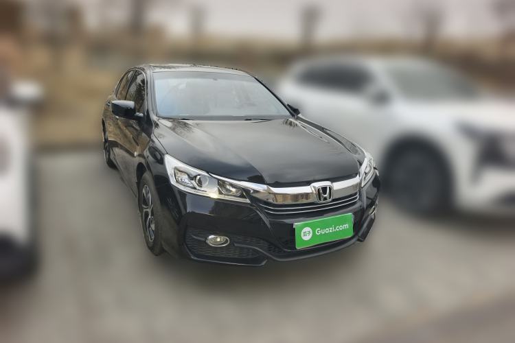 Used Honda Accord 2016 2.0L Elite Edition Front Right 45 Deg