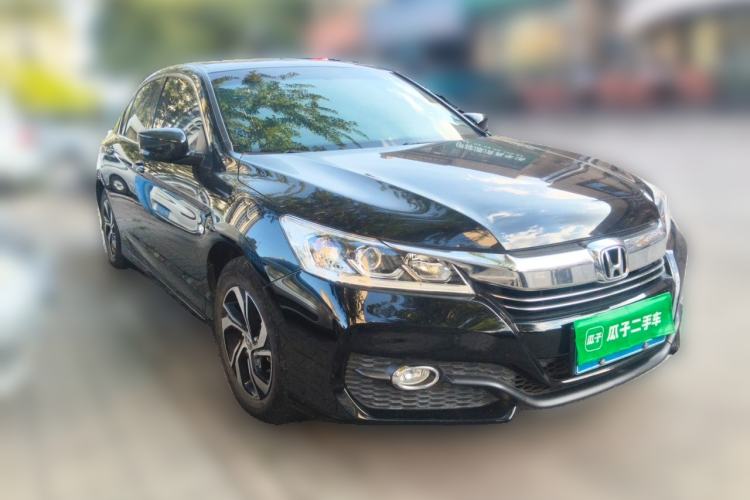 Used Honda Accord 2016 2.0L Elite Edition Front Right 45 Deg