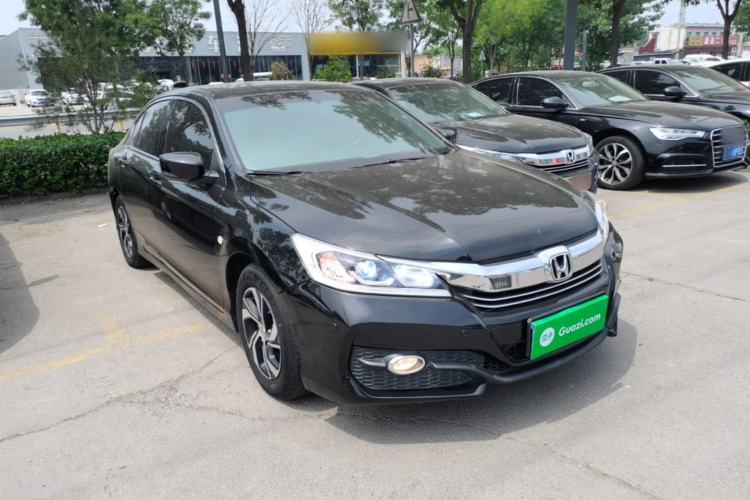 Used Honda Accord 2016 2.0L Elite Edition Front Right 45 Deg