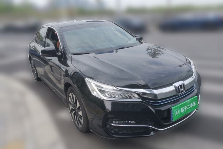 Used Honda Accord 2016 Hybrid 2.0L Sharp Edition Front Right 45 Deg