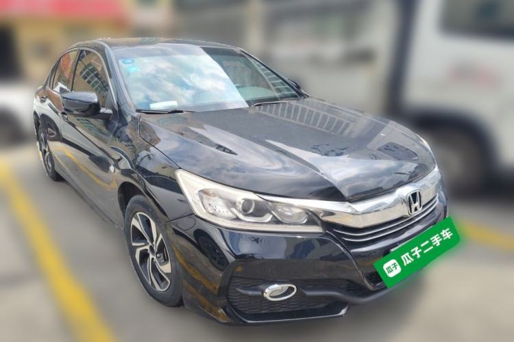 Used Honda Accord 2016 2.0L Elite Edition Front Right 45 Deg