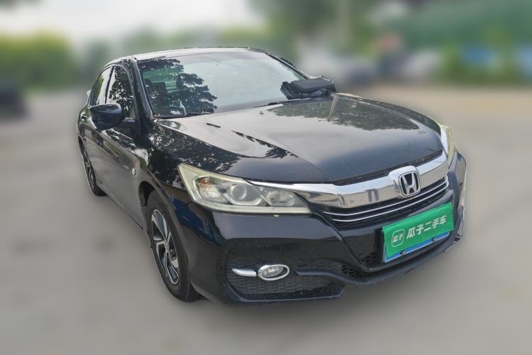 Used Honda Accord 2016 2.0L Comfort Edition Front Right 45 Deg