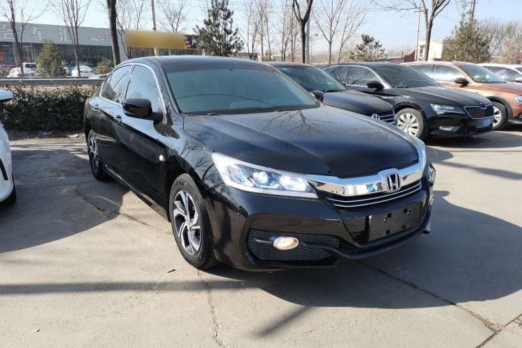 Used Honda Accord 2016 2.0L Elite Edition Front Right 45 Deg
