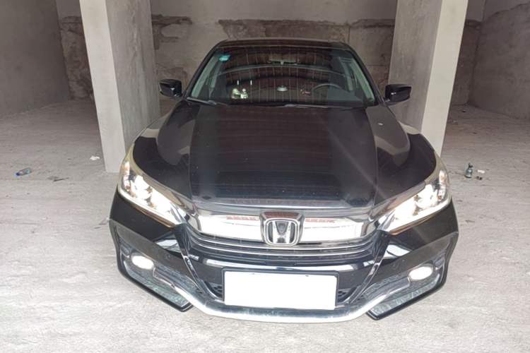 Used Honda Accord 2016 2.0L Comfort Edition Front