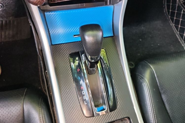 Used Honda Accord 2016 2.0L Comfort Edition Gear Lever